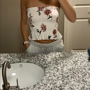 *NEW strapless floral top